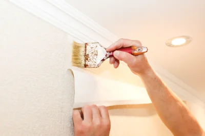 Pose de papier peint à Oucques La Nouvelle — revêtements muraux et toiles de verre